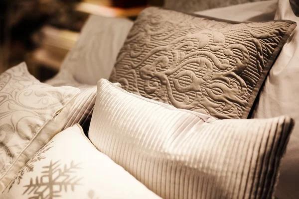 Luxury Bedlinen Trends for a Modern and Stylish Bedroom