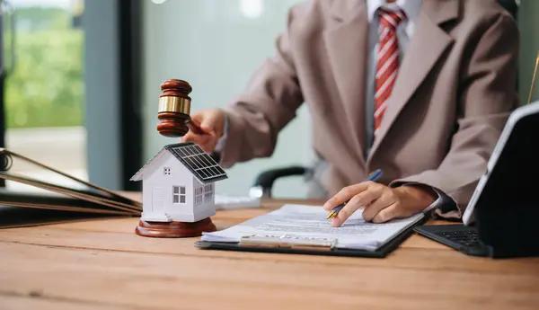 Asset Protection Attorney in Ohio Offering Customized Legal Solutions