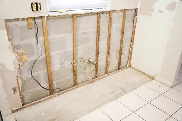 Complete Water Damage Repair and Cleanup Services